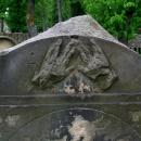 Kamienna Góra, cmentarz żydowski, fragment macewy -Aw58- 20.05.2012 r.